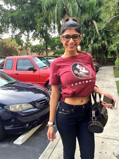 Mia Khalifa Porn Pics, XXX Photos, Sex Images